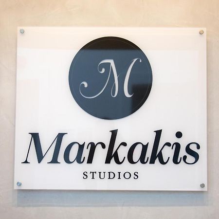 Markakis Studios Fira Town Екстер'єр фото
